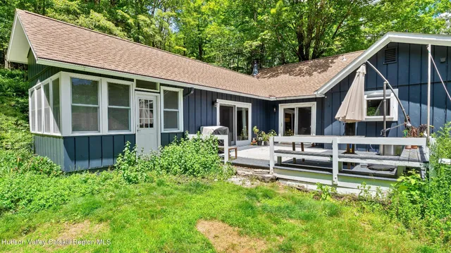 $400,000 | 638 Fog Hill Road, Austerlitz, NY 12017