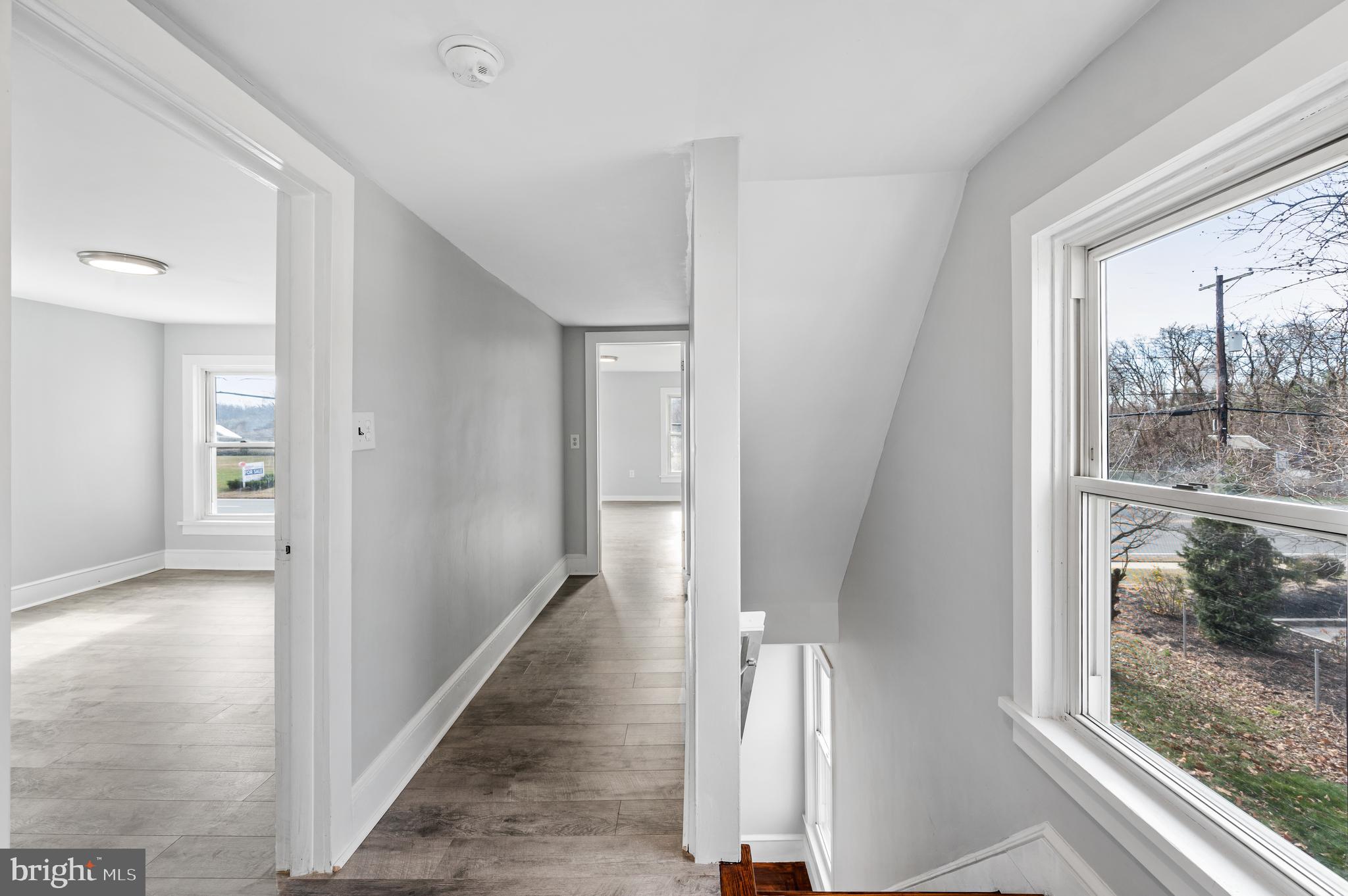 460 Crown Point Road Thorofare, NJ 08086 - Photo 18 of 30 2nd floor Hall