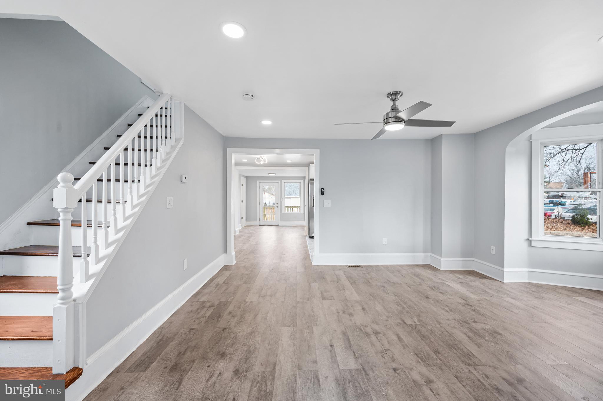 460 Crown Point Road Thorofare, NJ 08086 - Photo 8 of 30 Living Area