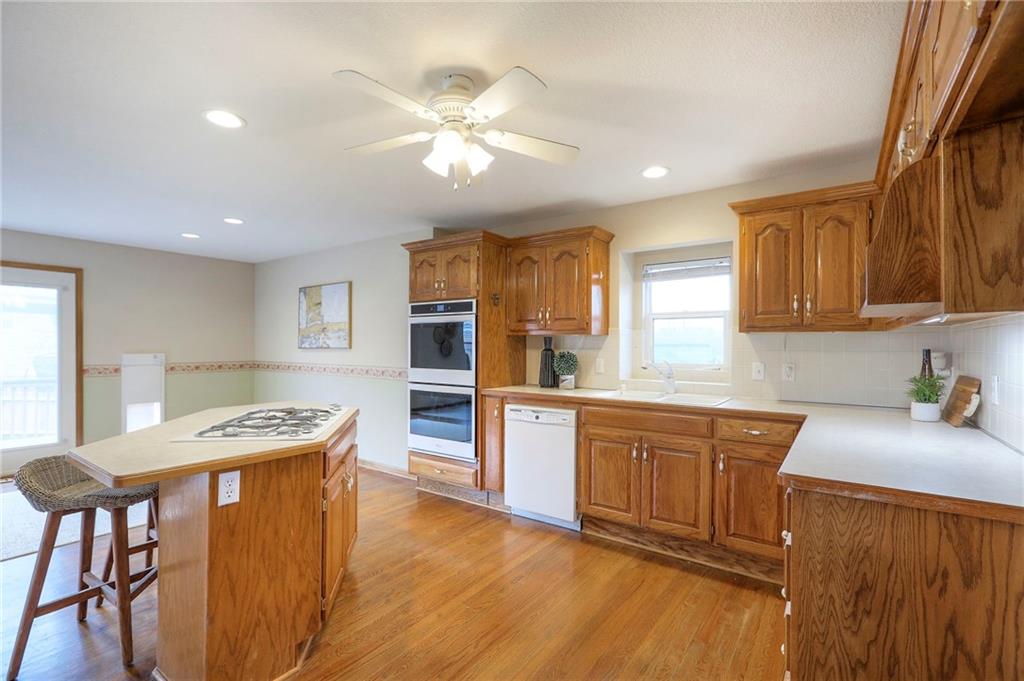 1105 Creekside Court Raymore, MO 64083 - Photo 18 of 40