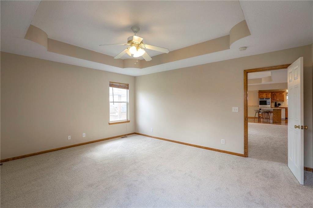 1105 Creekside Court Raymore, MO 64083 - Photo 21 of 40