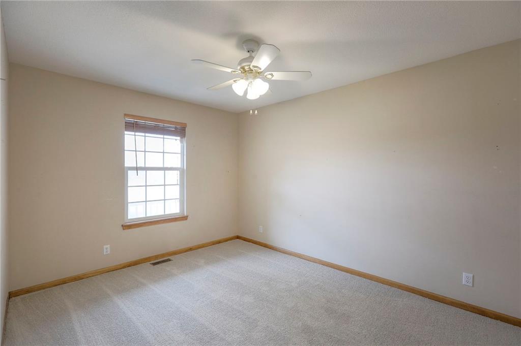 1105 Creekside Court Raymore, MO 64083 - Photo 30 of 40