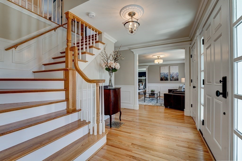 465 Newtown Road Littleton, MA 01460 - Photo 5 of 42 Gallery Image 5