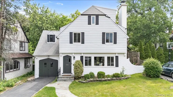 $975,000 | 105 Longview Avenue, White Plains, NY 10605
