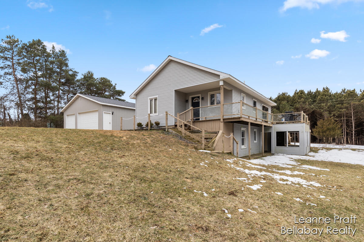 3159 Johnson Road Middleville, MI 49333 - Photo 3 of 40 IMG_1001