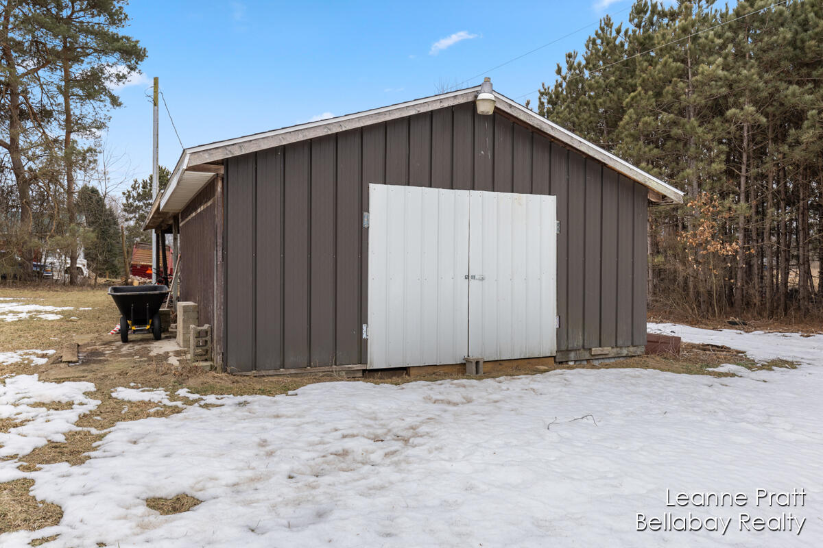 3159 Johnson Road Middleville, MI 49333 - Photo 8 of 40 IMG_1032