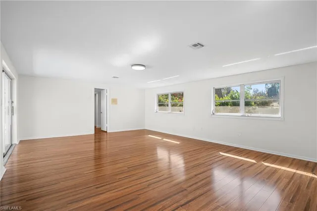 $699,900 | 5091 Westminster Drive, Fort Myers, FL 33919