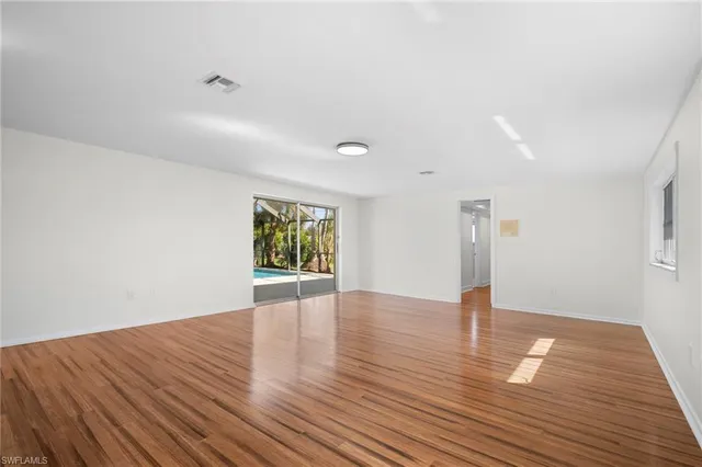 $699,900 | 5091 Westminster Drive, Fort Myers, FL 33919