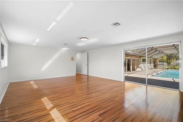 $699,900 | 5091 Westminster Drive, Fort Myers, FL 33919