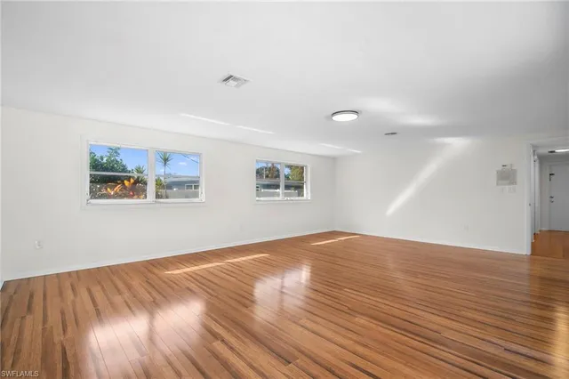 $699,900 | 5091 Westminster Drive, Fort Myers, FL 33919