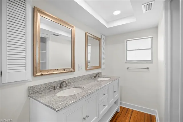 $699,900 | 5091 Westminster Drive, Fort Myers, FL 33919