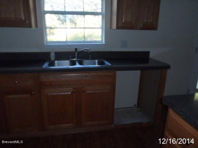 3618 Kelly Road Mims, FL 32754 - Photo 7 of 15 SAM_5649 dated