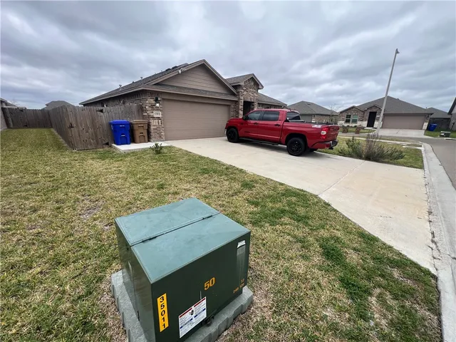 $2,495 | 1353 Regents Pk Lane, Corpus Christi, TX 78415