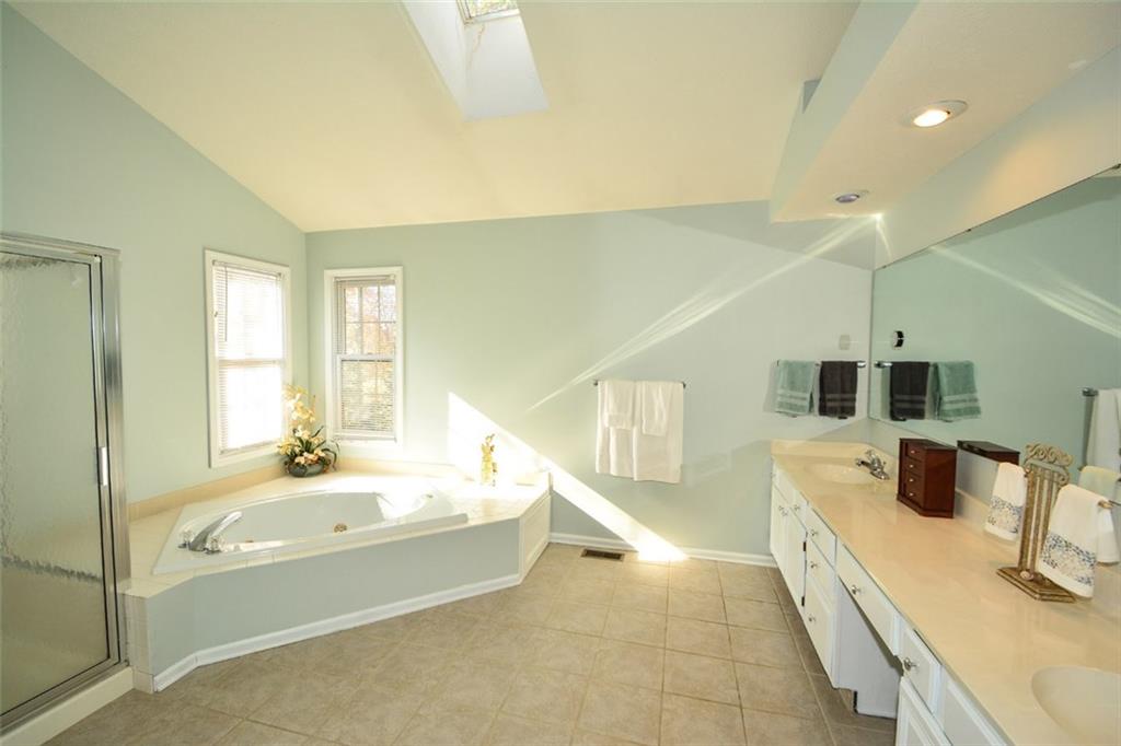 5848 Manning Road Indianapolis, IN 46228 - Photo 13 of 24 Gallery Image 13