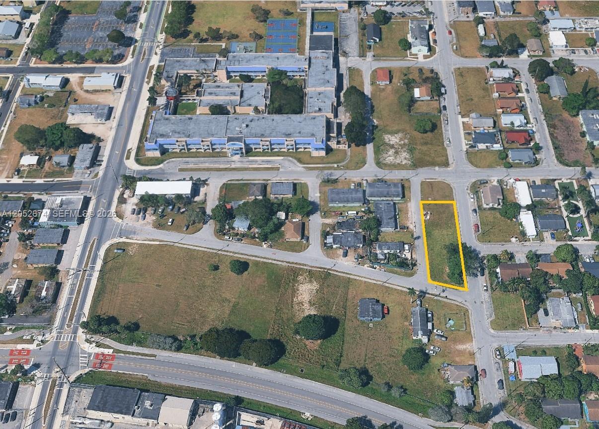 321 Southwest 6th Street Homestead, FL 33030 - Photo 3 of 12