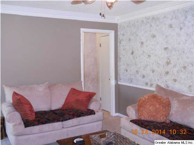 732 McClinton Lane Southwest Bessemer, AL 35022 - Photo 4 of 26