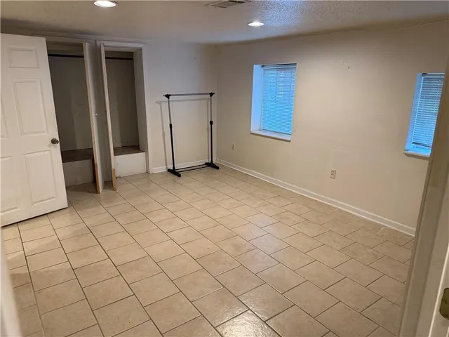 $1,200 | 8227 Green Street, Unit B, New Orleans, LA 70118