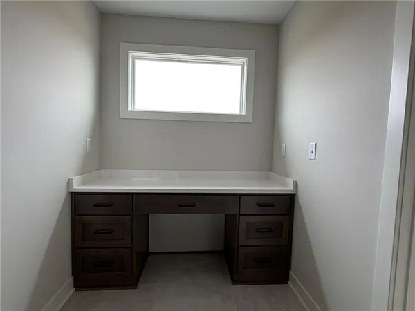 $691,985 | 1813 Southwest Arbormist Drive, Lee's Summit, MO 64082