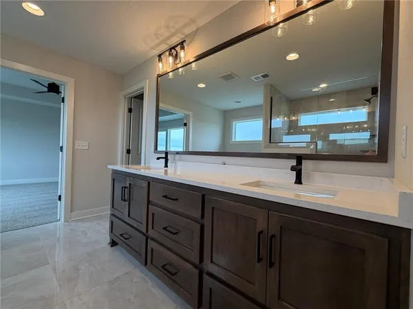 $691,985 | 1813 Southwest Arbormist Drive, Lee's Summit, MO 64082