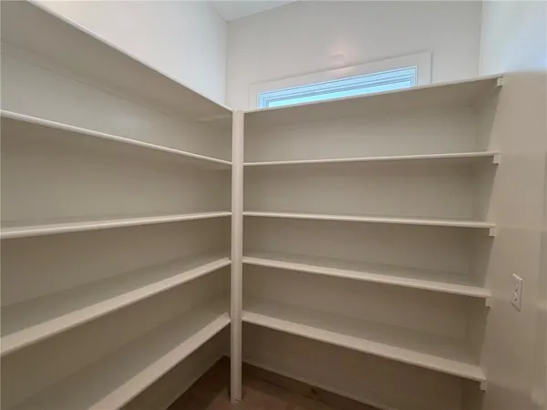 $691,985 | 1813 Southwest Arbormist Drive, Lee's Summit, MO 64082