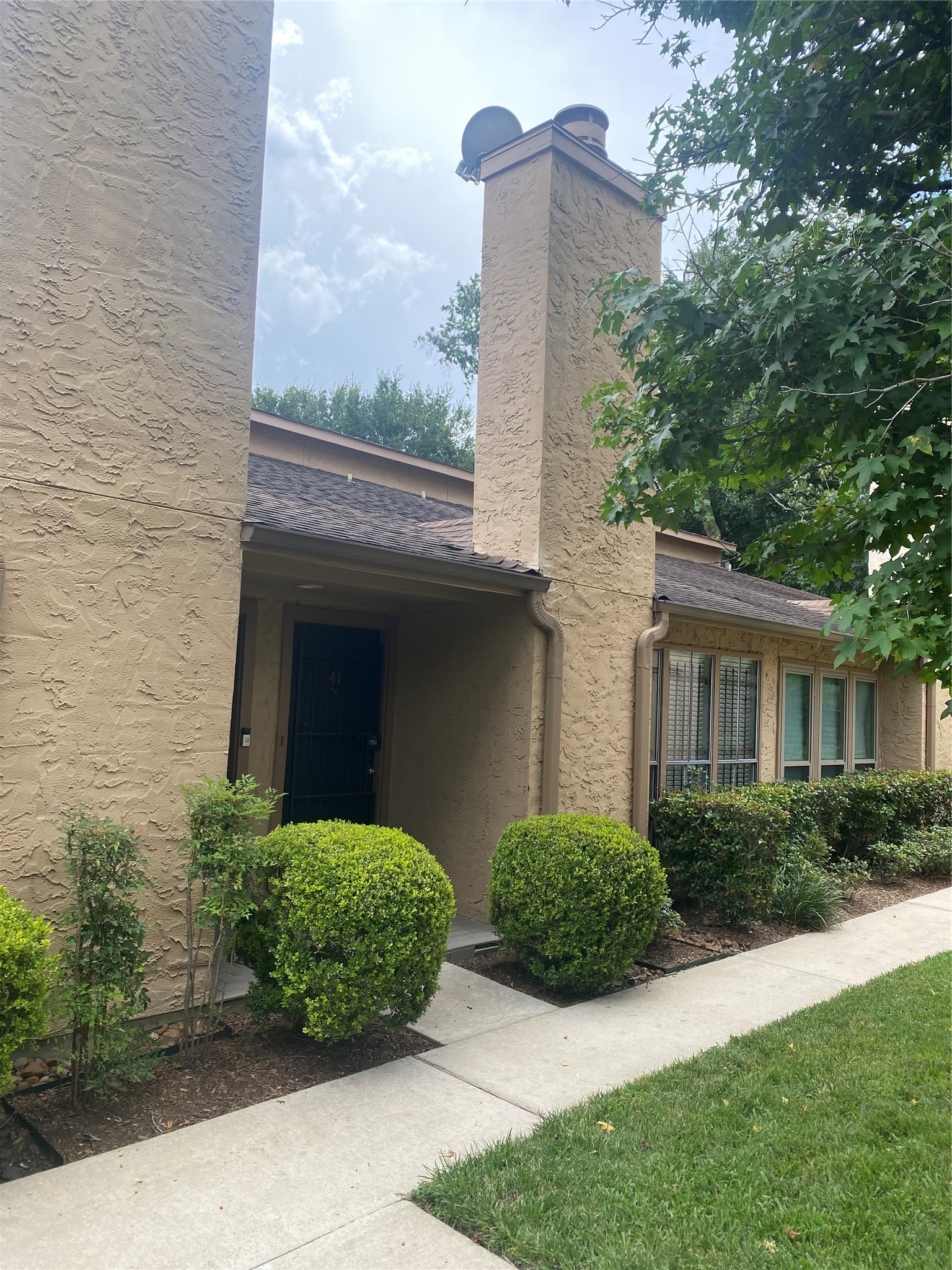 5100 Milwee Street, Unit 141 Houston, TX 77092 - Photo 2 of 17