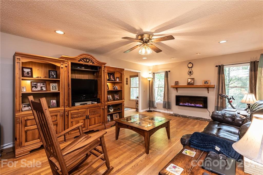 2130 Westover Road Hickory, NC 28602 - Photo 11 of 45 Gallery Image 11