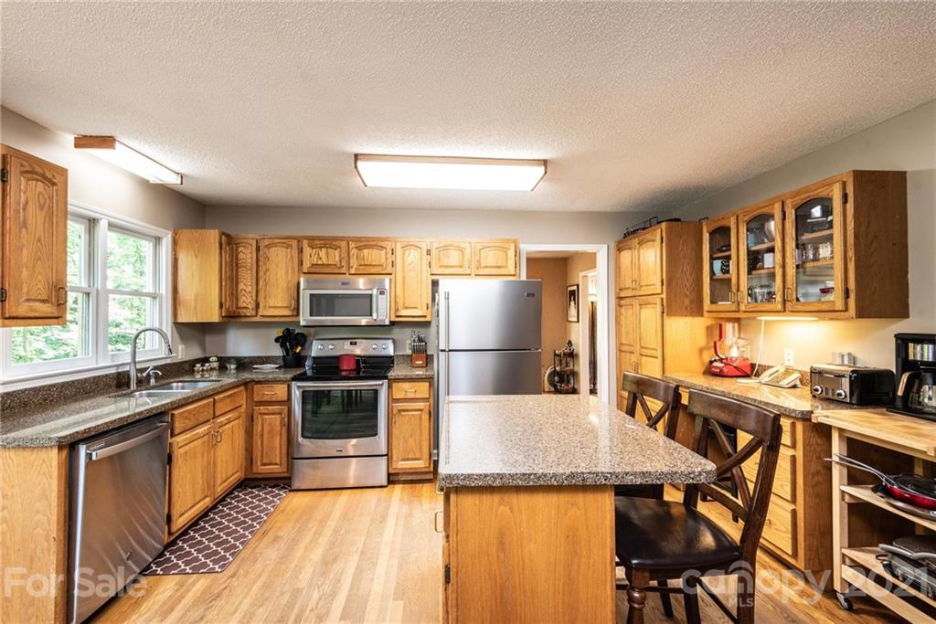 2130 Westover Road Hickory, NC 28602 - Photo 18 of 45 Gallery Image 18