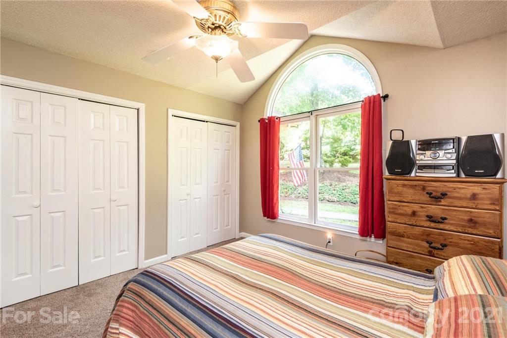 2130 Westover Road Hickory, NC 28602 - Photo 27 of 45 Gallery Image 27