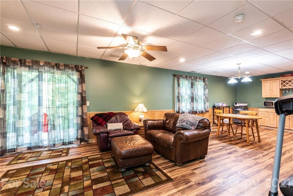 2130 Westover Road Hickory, NC 28602 - Photo 34 of 45 Gallery Image 34