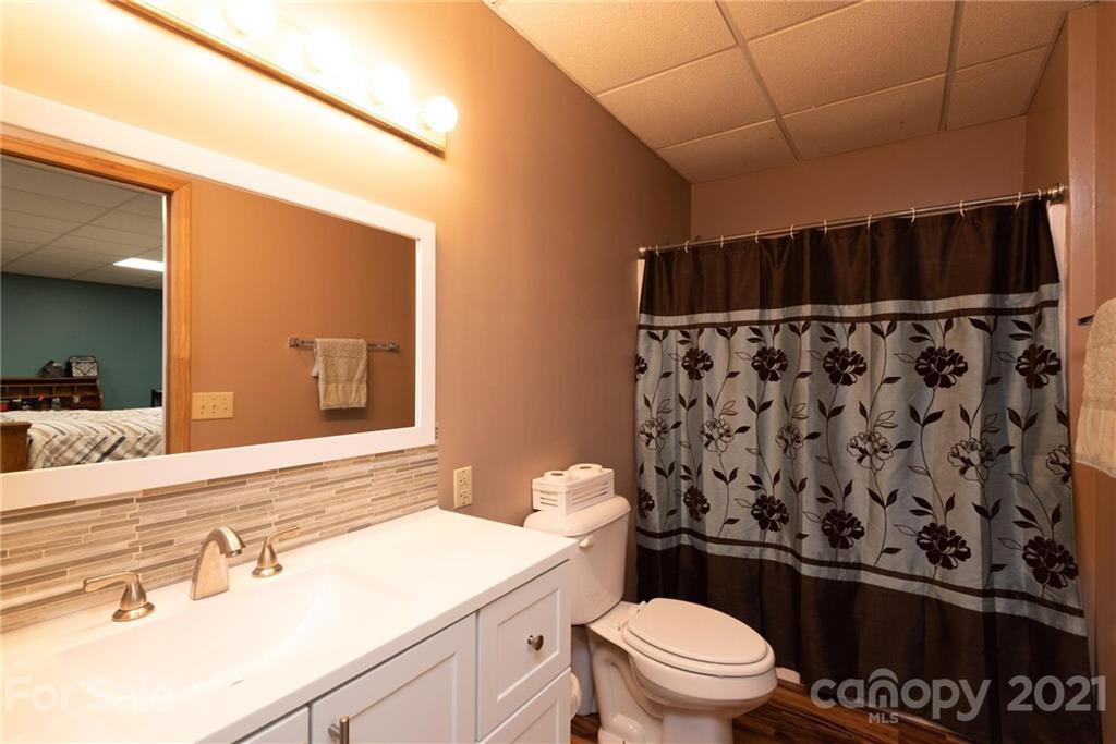 2130 Westover Road Hickory, NC 28602 - Photo 39 of 45 Gallery Image 39