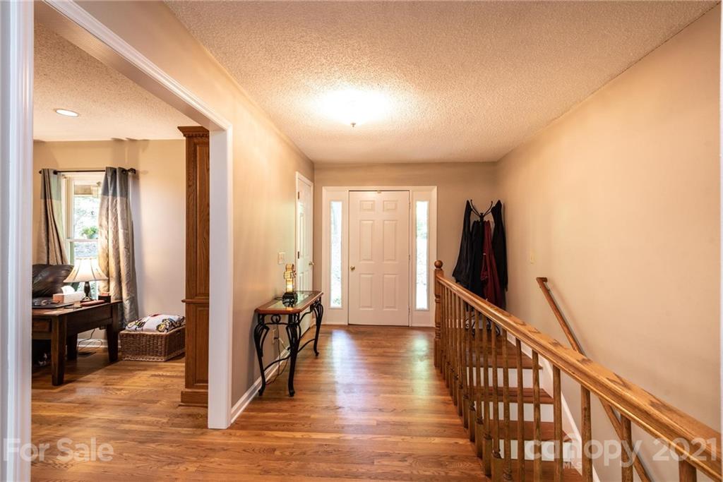 2130 Westover Road Hickory, NC 28602 - Photo 9 of 45 Gallery Image 9