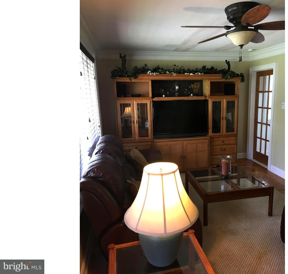 129 Manor Road Hatboro, PA 19040 - Photo 6 of 25 Gallery Image 6