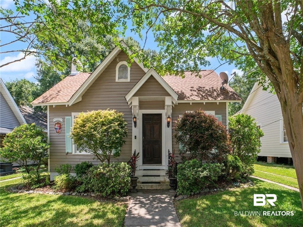259 Seminole Street Mobile, AL 36606 - Photo 4 of 37