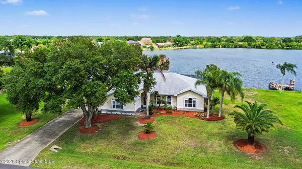 $549,900 | 345 Lake View Lane, Palm Bay, FL 32909
