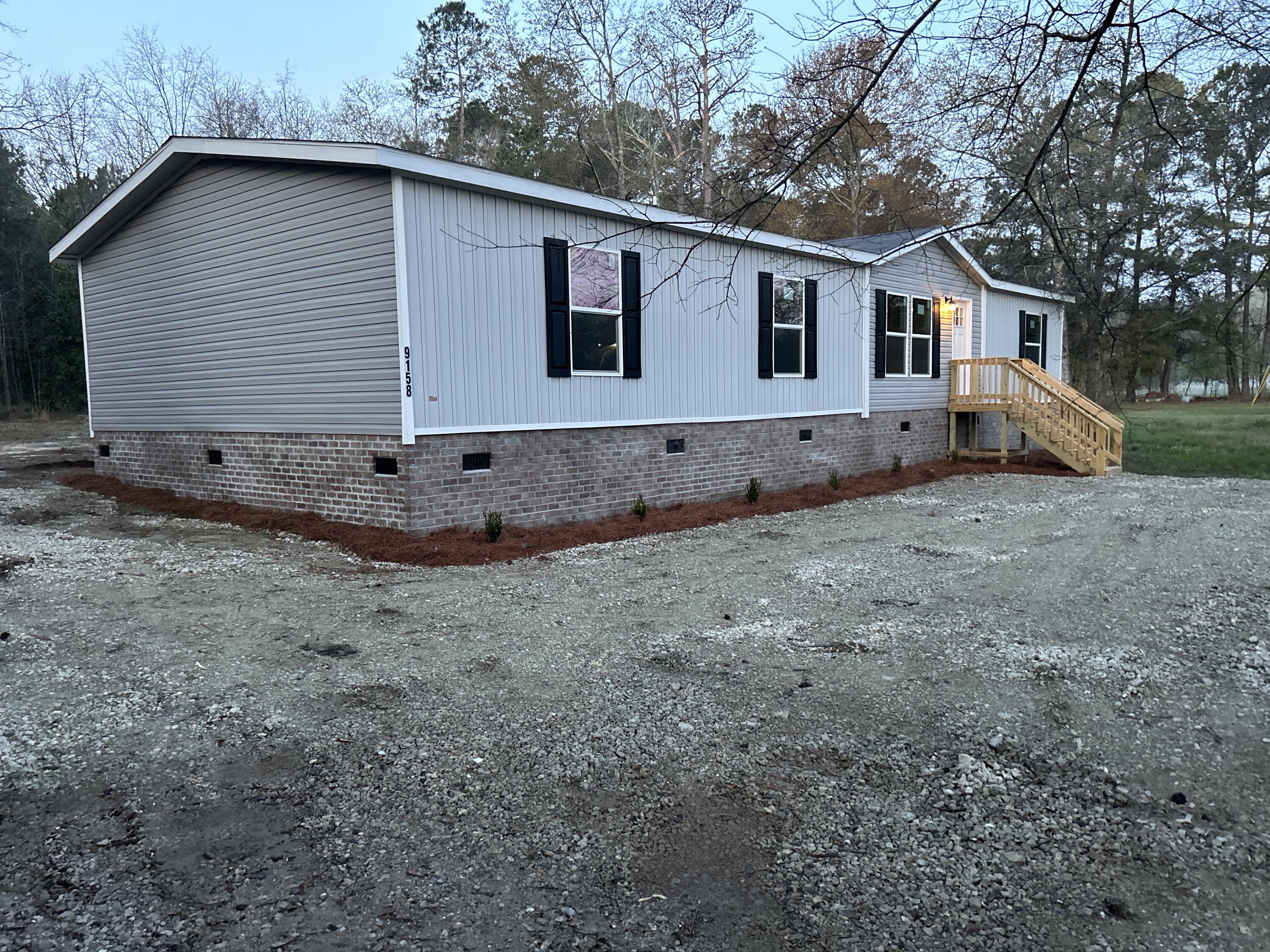 9158 Old State Road Holly Hill, SC 29059 - Photo 2 of 8 camphoto_1804928587