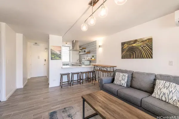 $2,400 | 1848 Kahakai Drive, Unit 2105, Honolulu, HI 96814