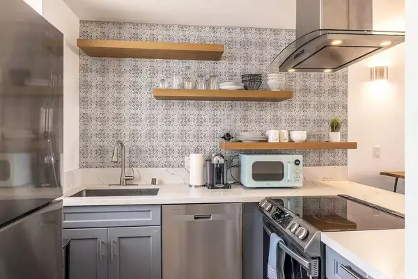 $2,400 | 1848 Kahakai Drive, Unit 2105, Honolulu, HI 96814