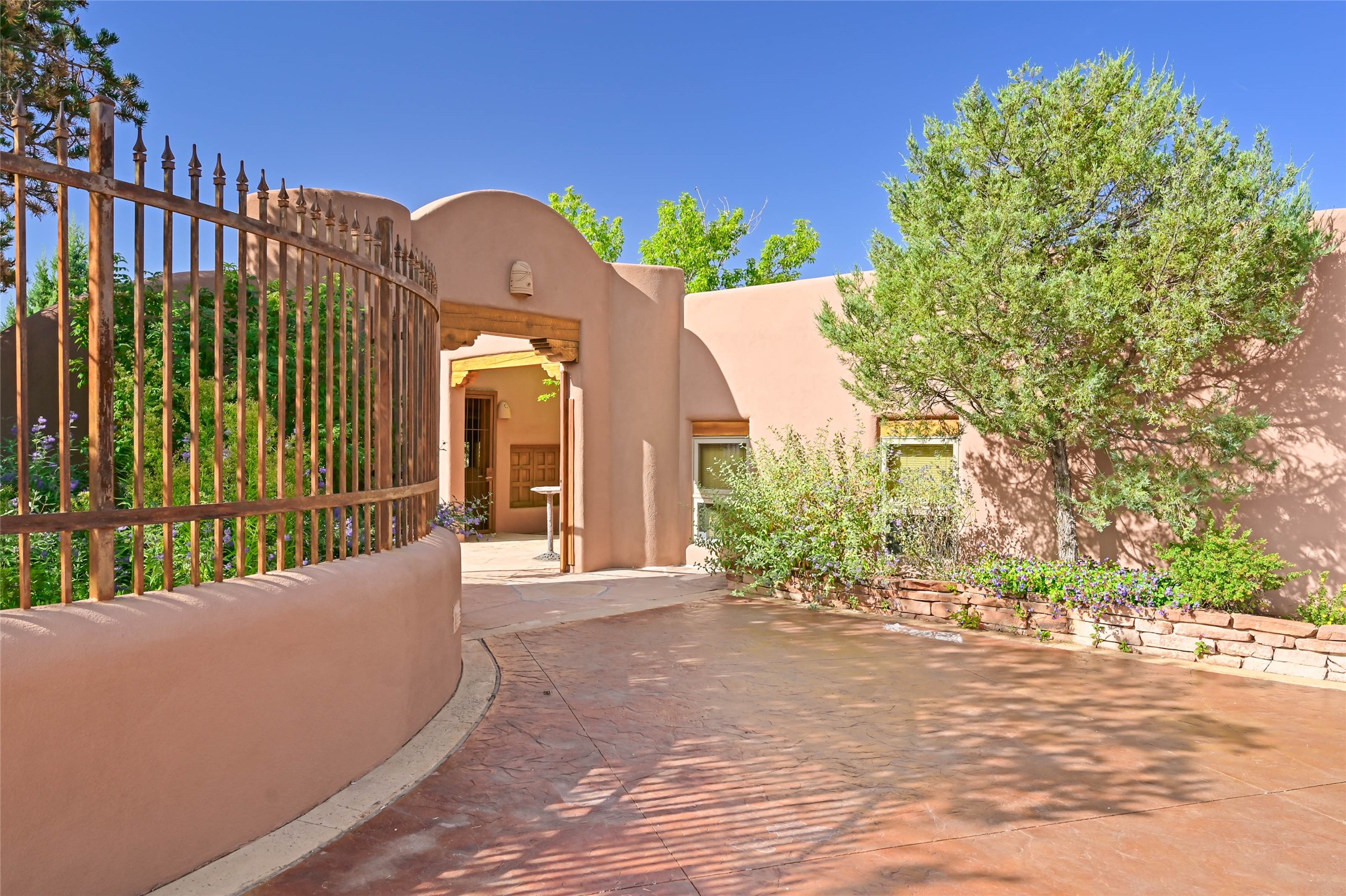 142 Barranca Road Santa Fe, NM 87501 - Photo 11 of 91 Gallery Image 11