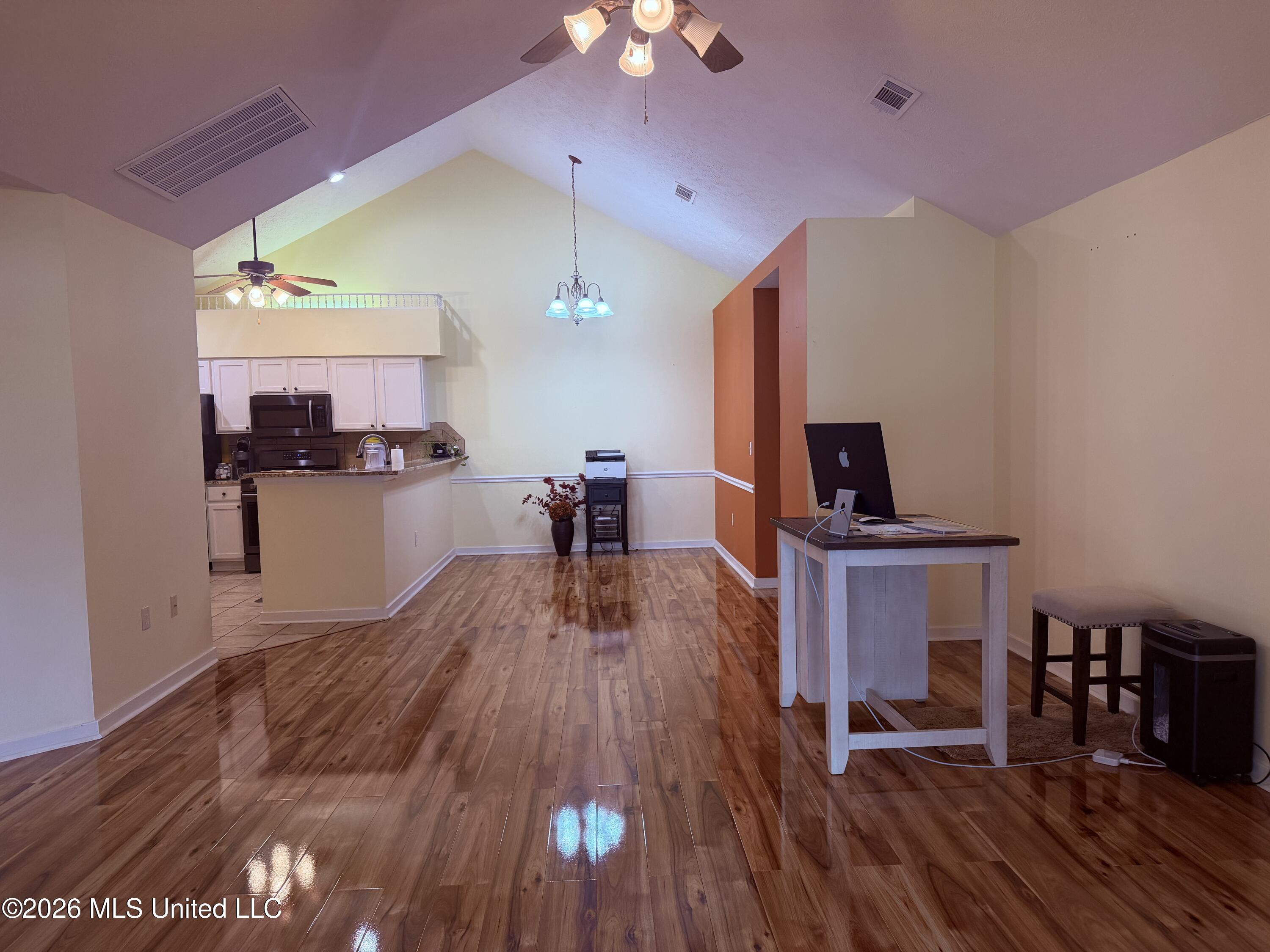 1010 Gerrits Landing Brandon, MS 39047 - Photo 6 of 27 IMG_2565