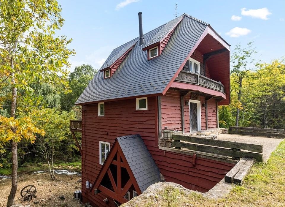 6602 Middlebrook Road Raphine, VA 24472 - Photo 2 of 68 a aerial view of a house with a yard