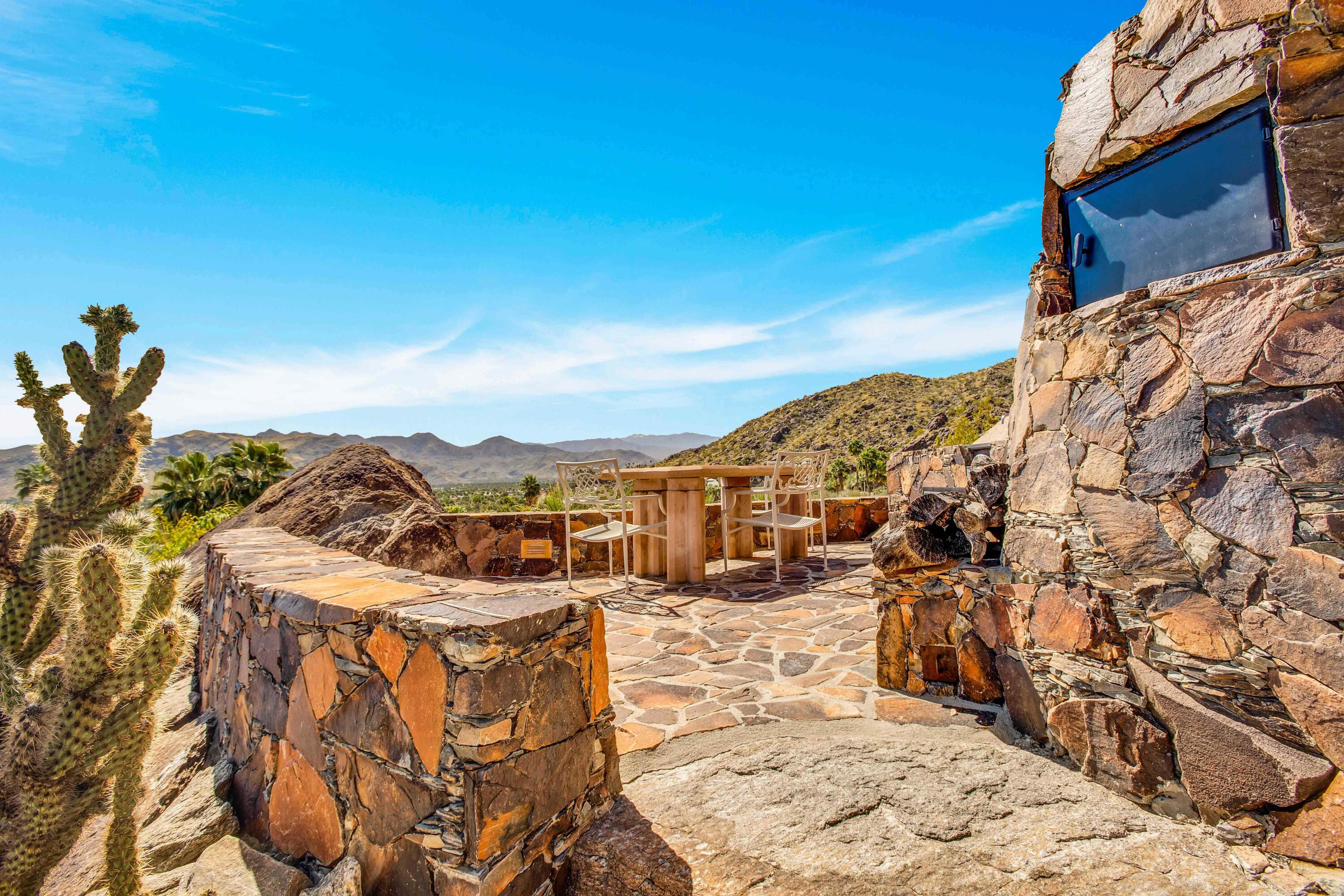 1777 Ridge Road Palm Springs, CA 92264 - Photo 44 of 47 82