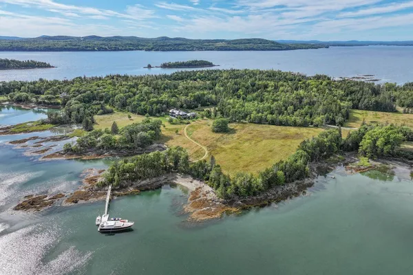 $9,975,000 | 230 Keller Point Road, Islesboro, ME 04848