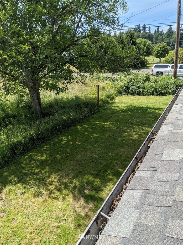 1507 South Machias Road Snohomish, WA 98290 - Photo 4 of 22 a view of lake from a balcony