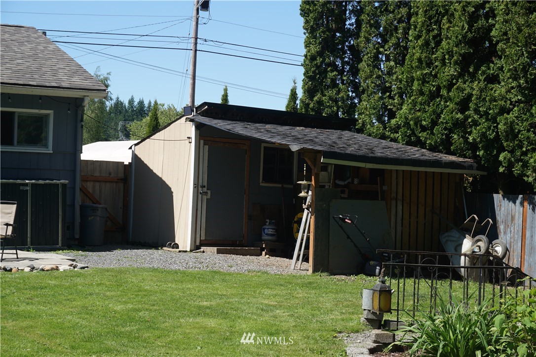 1507 South Machias Road Snohomish, WA 98290 - Photo 8 of 22 a view of a house