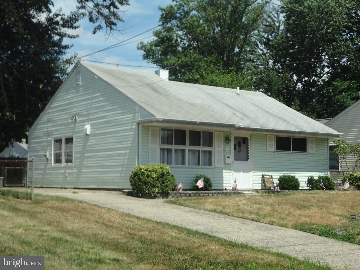 303 East Rudderow Avenue Maple Shade, NJ 08052 - Photo 1 of 24