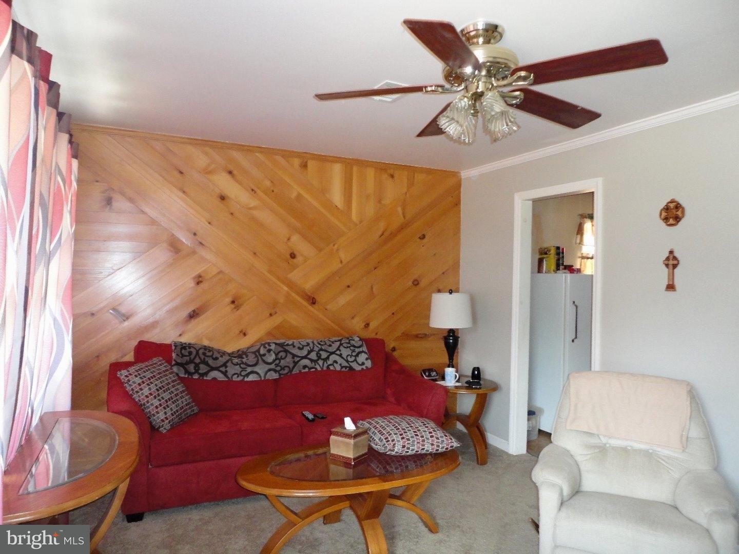 303 East Rudderow Avenue Maple Shade, NJ 08052 - Photo 4 of 24 Living Room