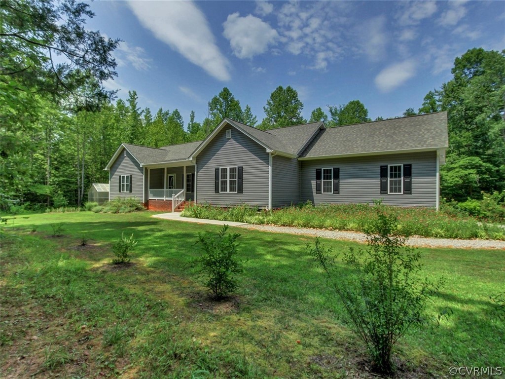 4720 Powhatan Lakes Road Powhatan, VA 23139 - Photo 2 of 35 Front exterior view