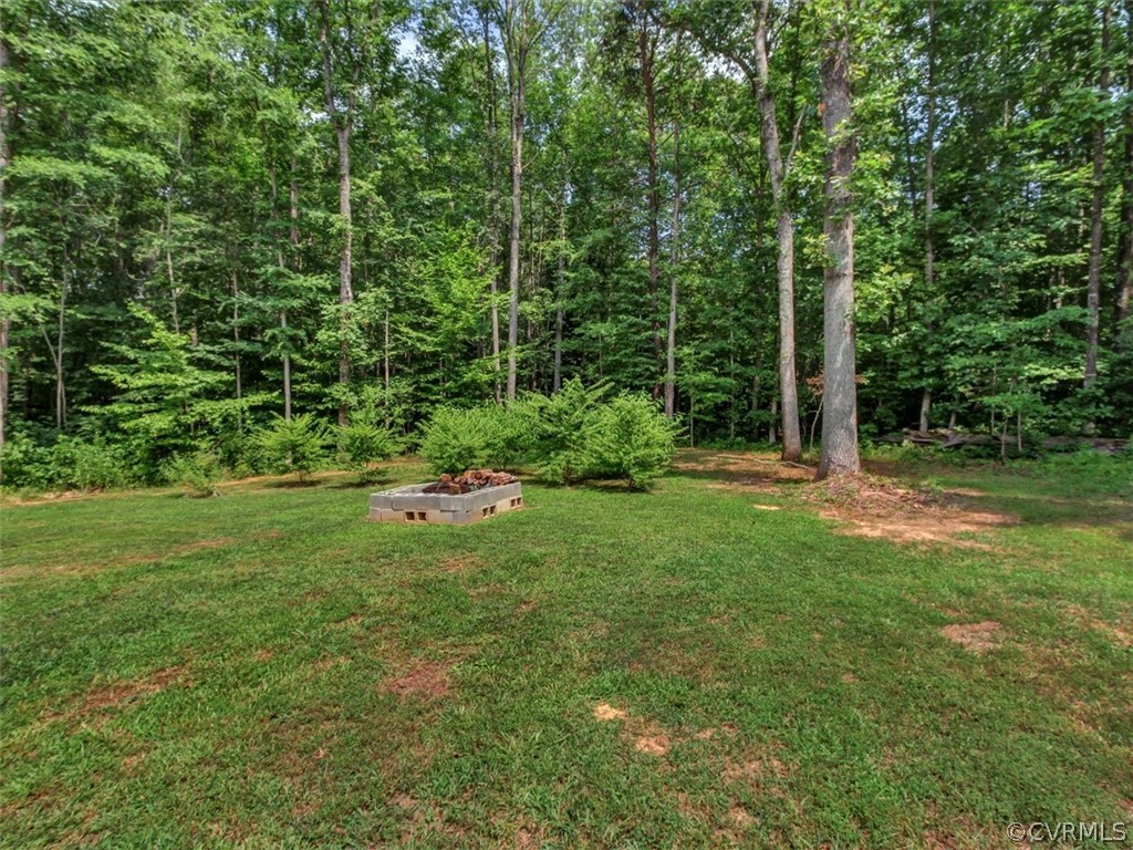4720 Powhatan Lakes Road Powhatan, VA 23139 - Photo 35 of 35 Backyard views