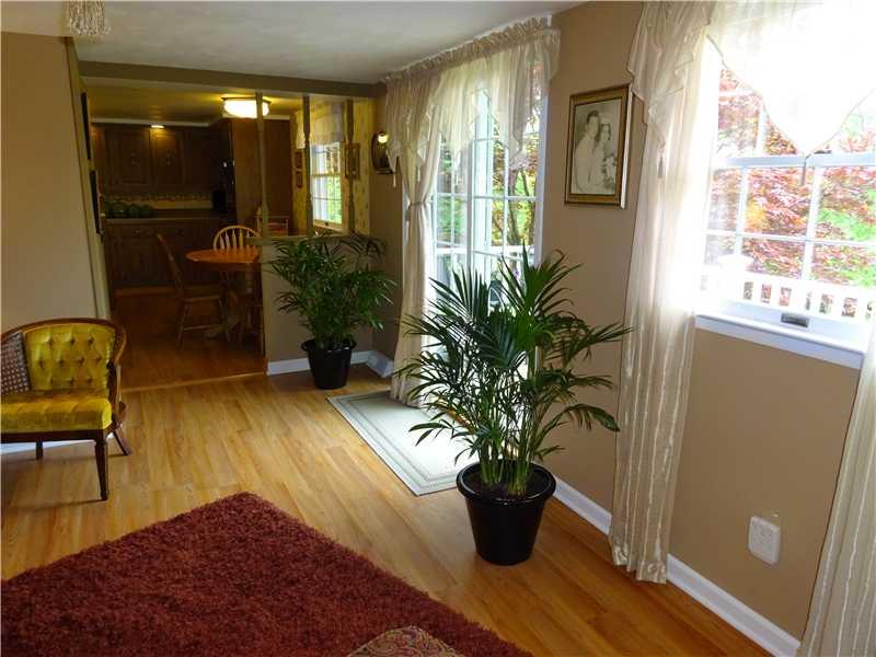 860 A Falck Road McKees Rocks, PA 15136 - Photo 14 of 25 Family Room.