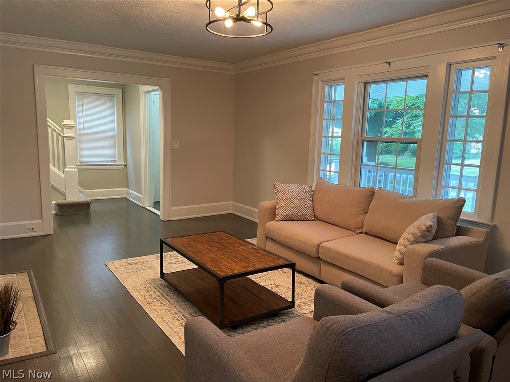 3316 Silsby Road Cleveland, OH 44118 - Photo 6 of 24